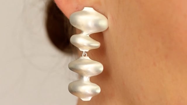 video-1175448030