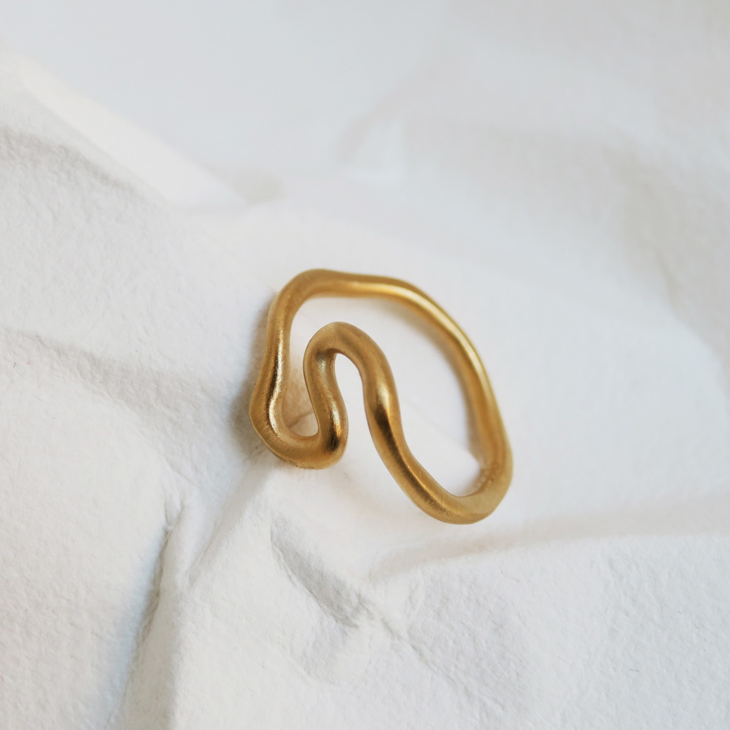 ANILLO DORADO DALÍ, JEWELRY BY JOIDART, CISNES 2
