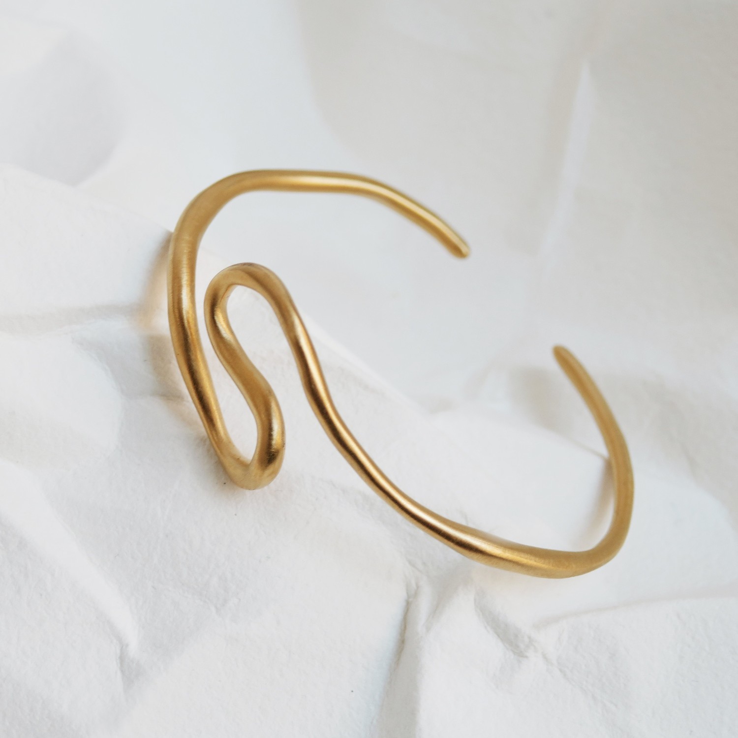 PULSERA DORADA DALÍ, JEWELRY BY JOIDART, CISNES 2