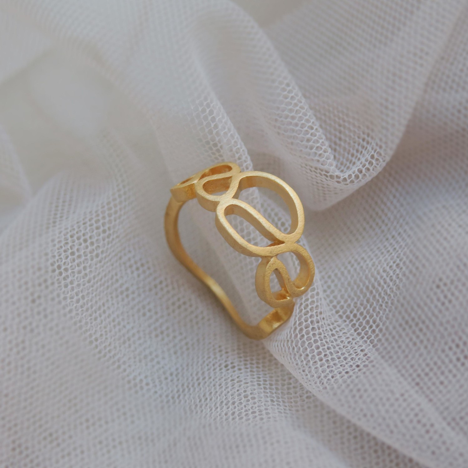 ANILLO DORADO GAUDÍ JEWELRY PALAU GÜELL