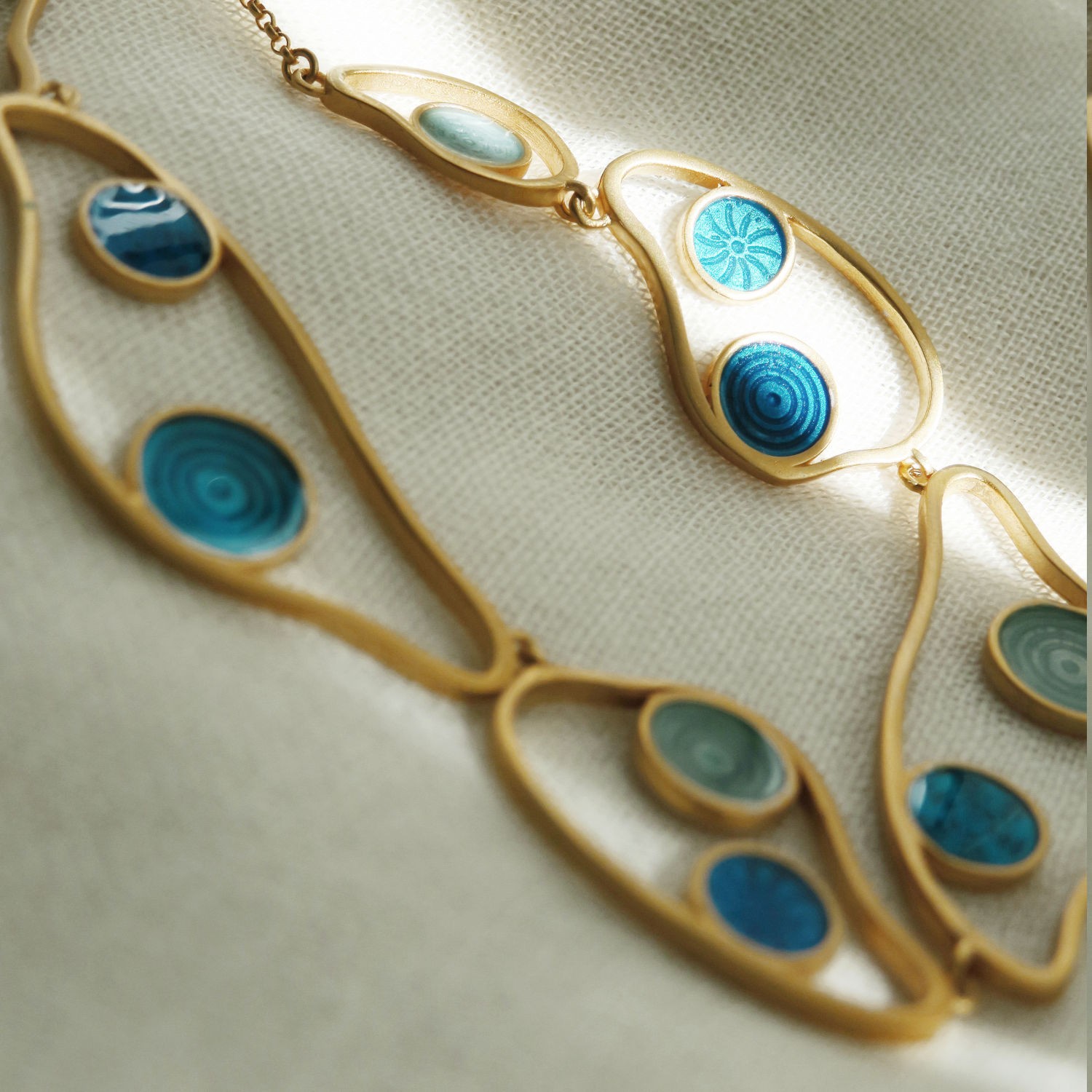 COLLAR DORADO GAUDÍ JEWELRY CIBAS 5