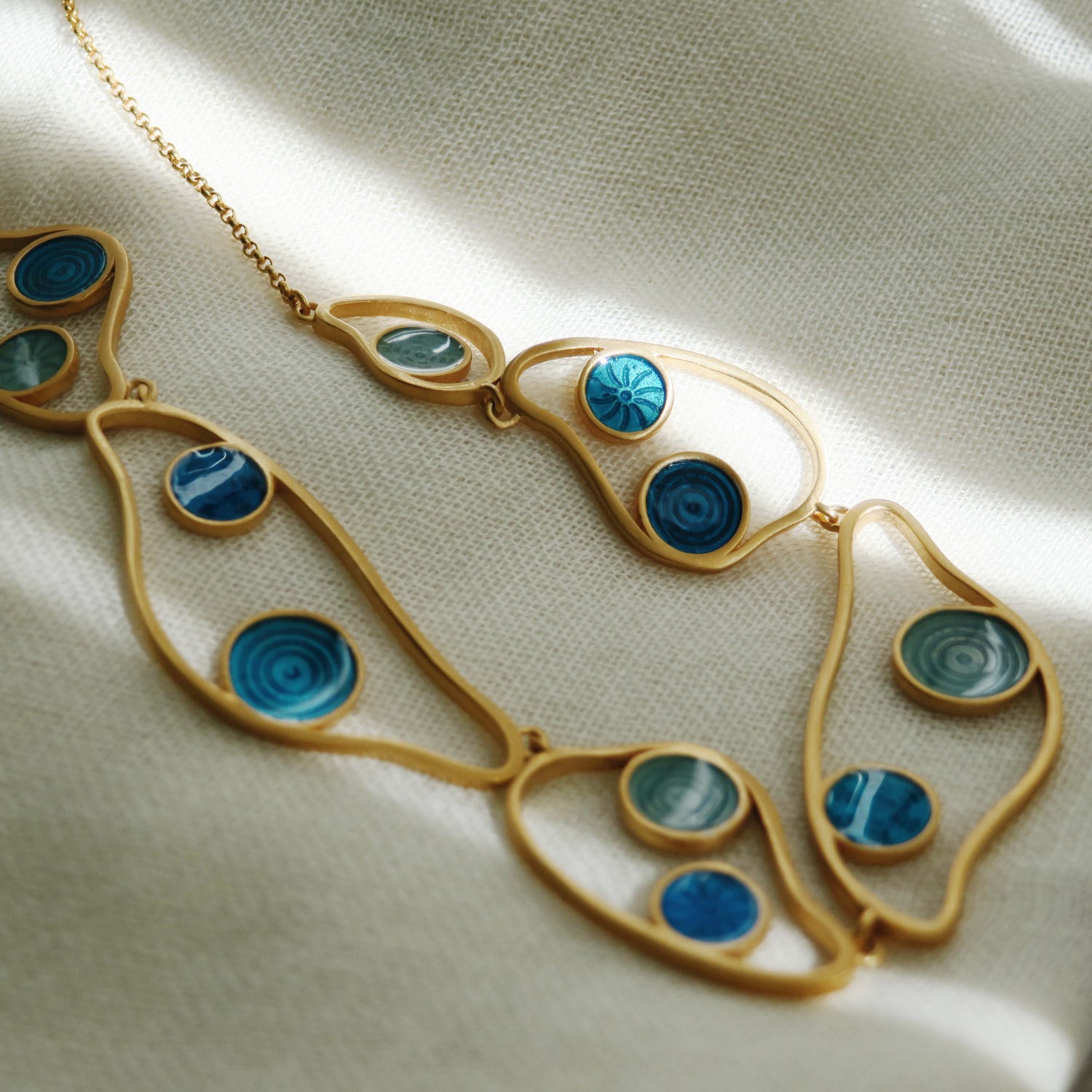 COLLAR DORADO GAUDÍ JEWELRY CIBAS 3