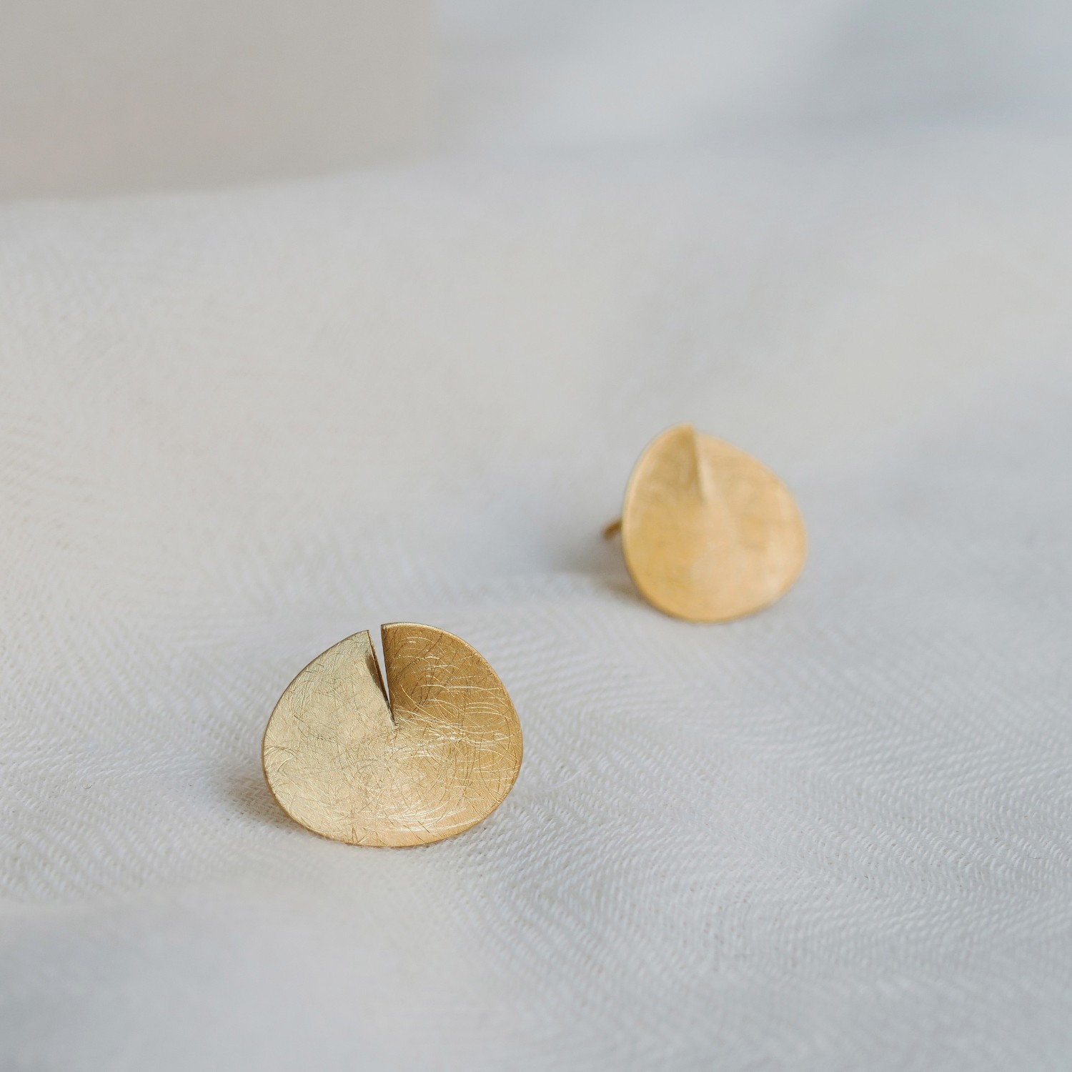 BOUCLES D'OREILLES MOYENNES DORÉES TAGLIO 3