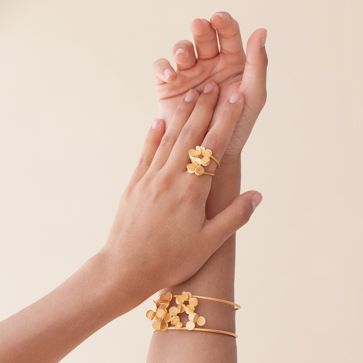 PULSERA DORADA ARAI 2