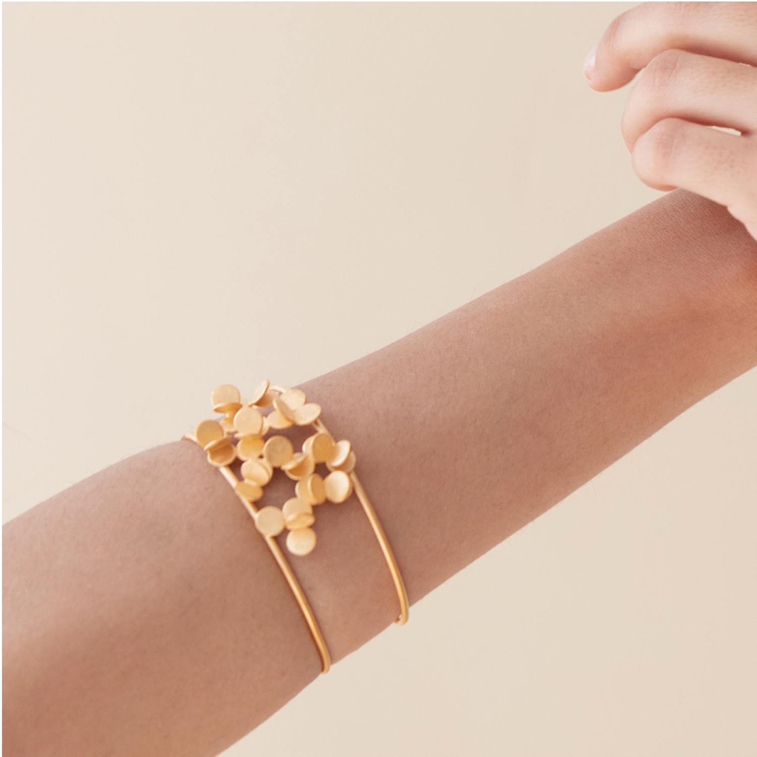 PULSERA DORADA ARAI 1