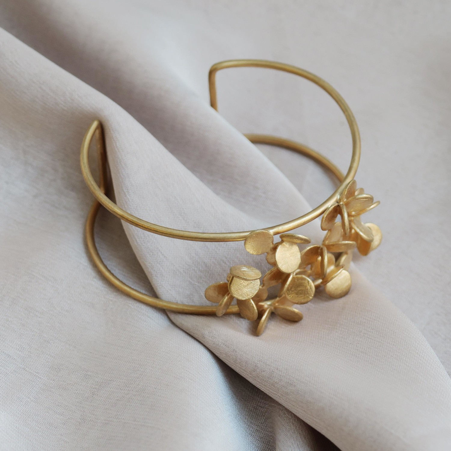 PULSERA DORADA ARAI 4