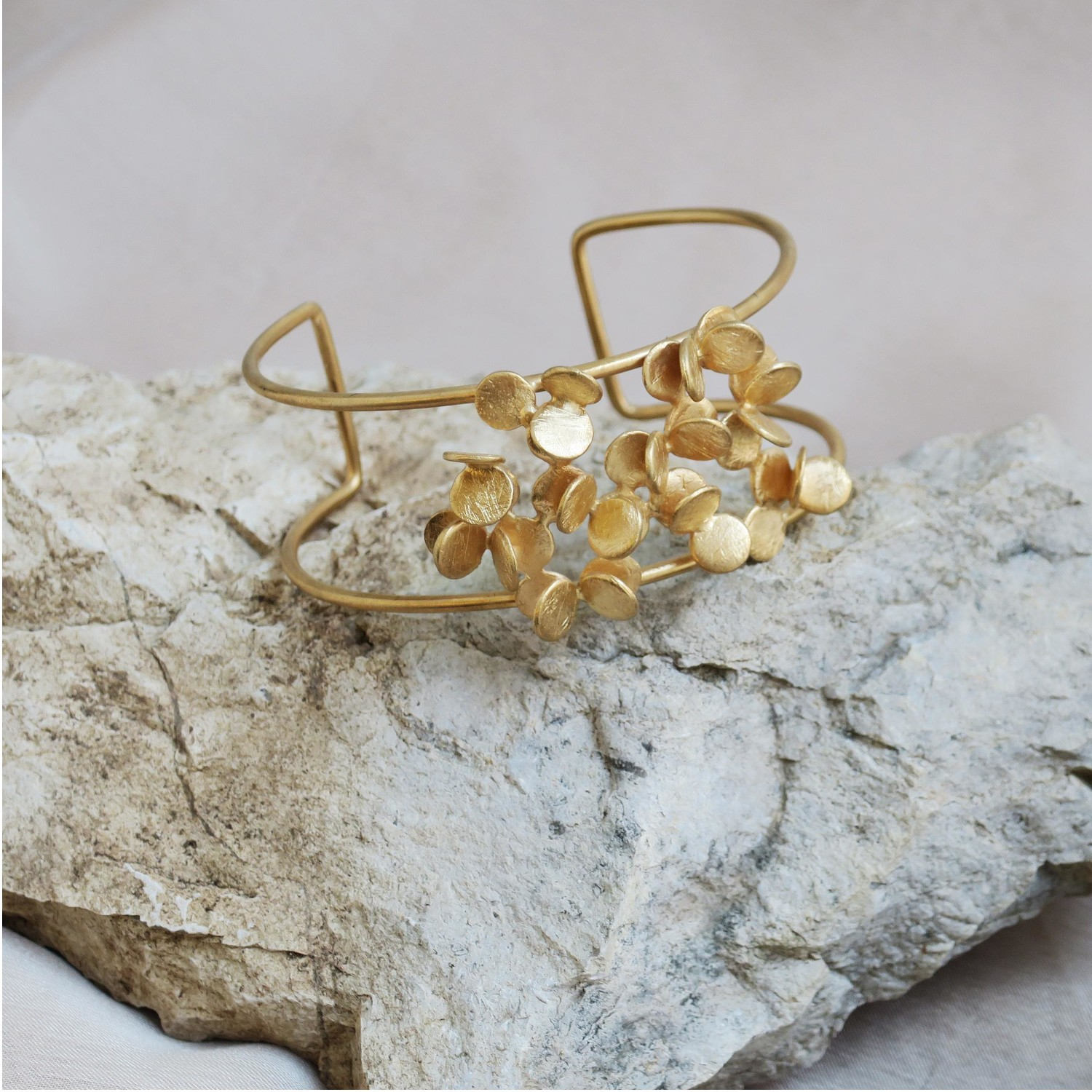 PULSERA DORADA ARAI 3