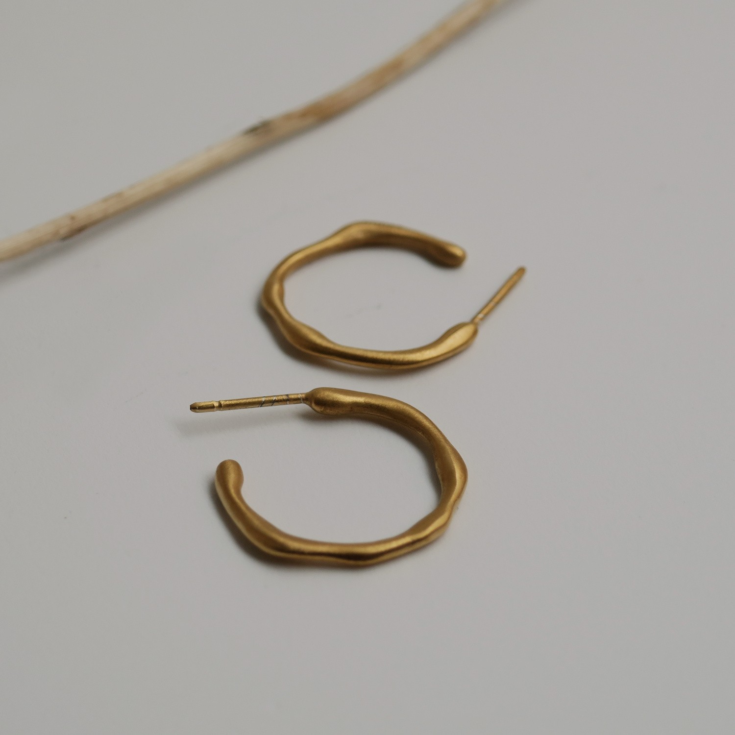 AROS DORADOS CLARA PEQUEÑOS