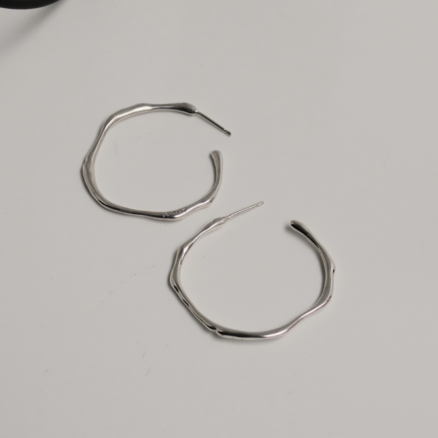 AROS PLATEADOS GRANDES CLARA 2