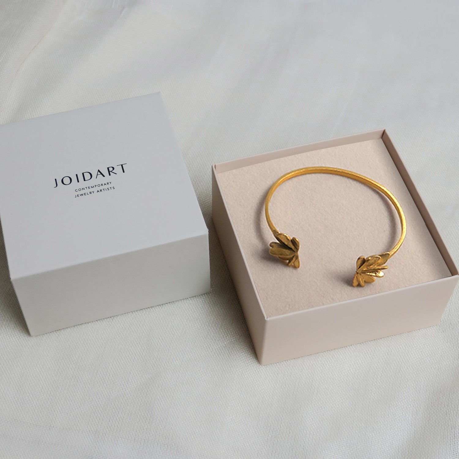 GOLDEN BRACELET VOL 4