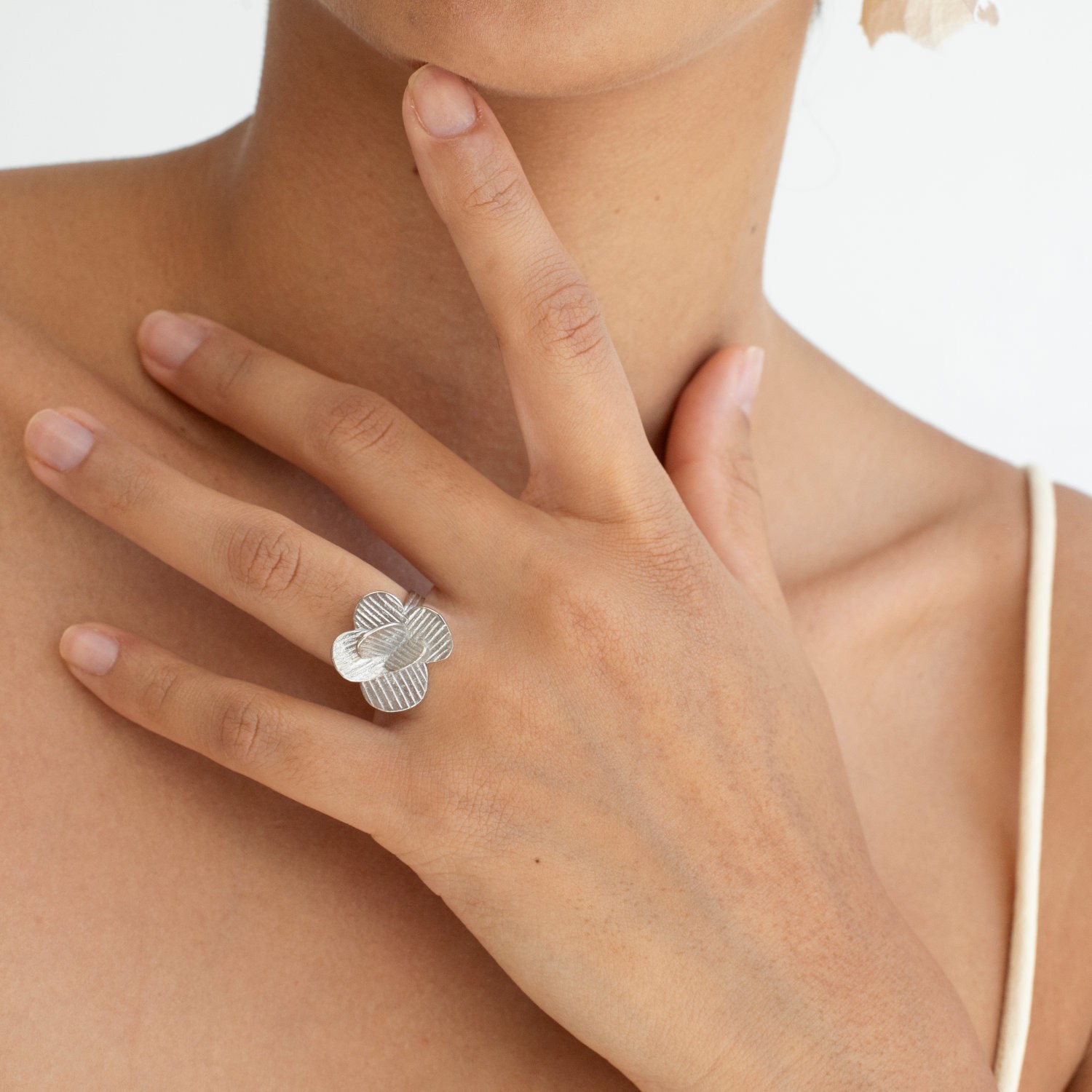 ANILLO DE PLATA PAMPALONIA