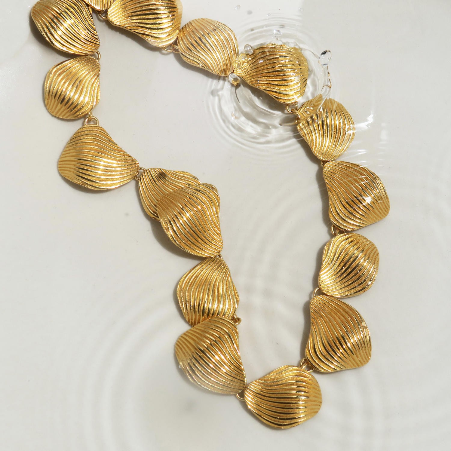 COLLAR DORADO ONARIA