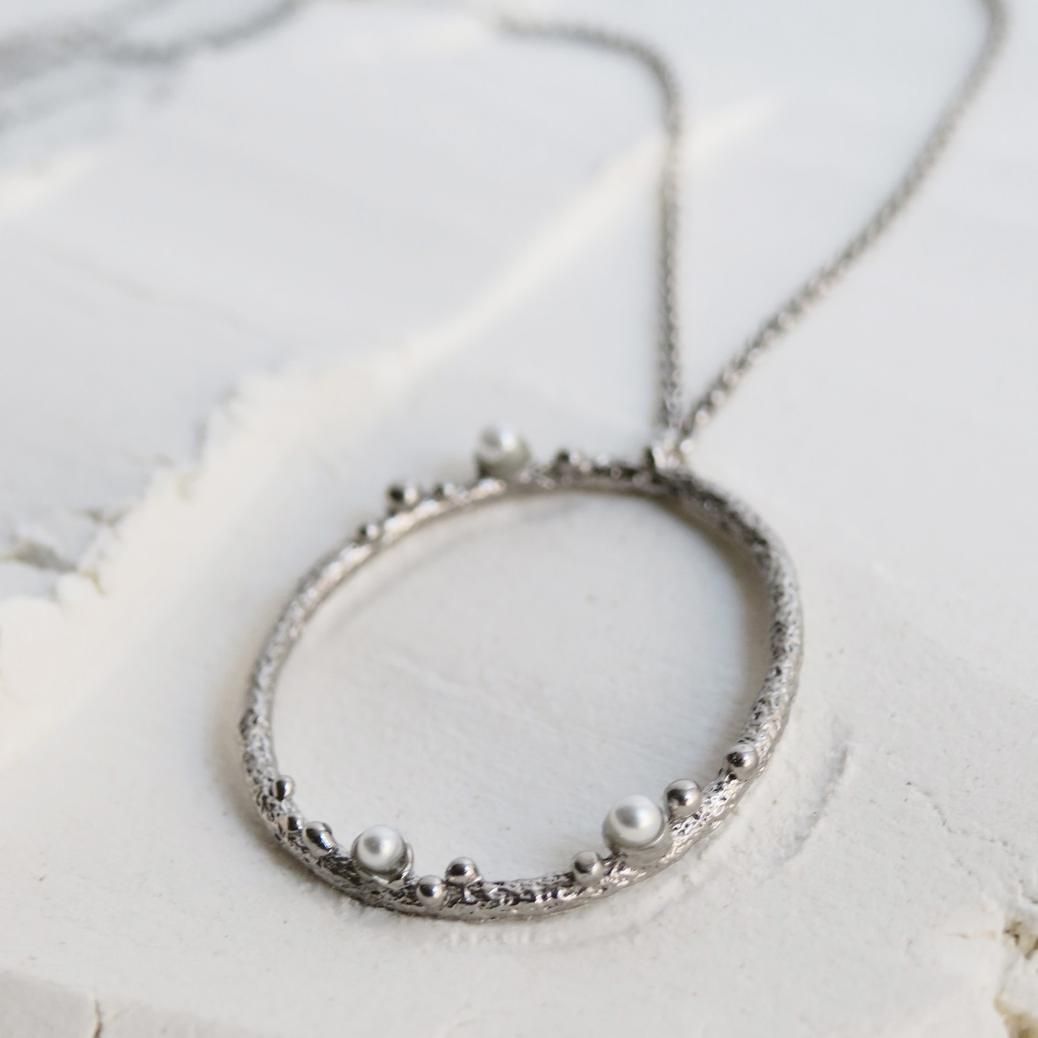 COLLIER CIRCULAIRE EN ARGENT GUSPIRA