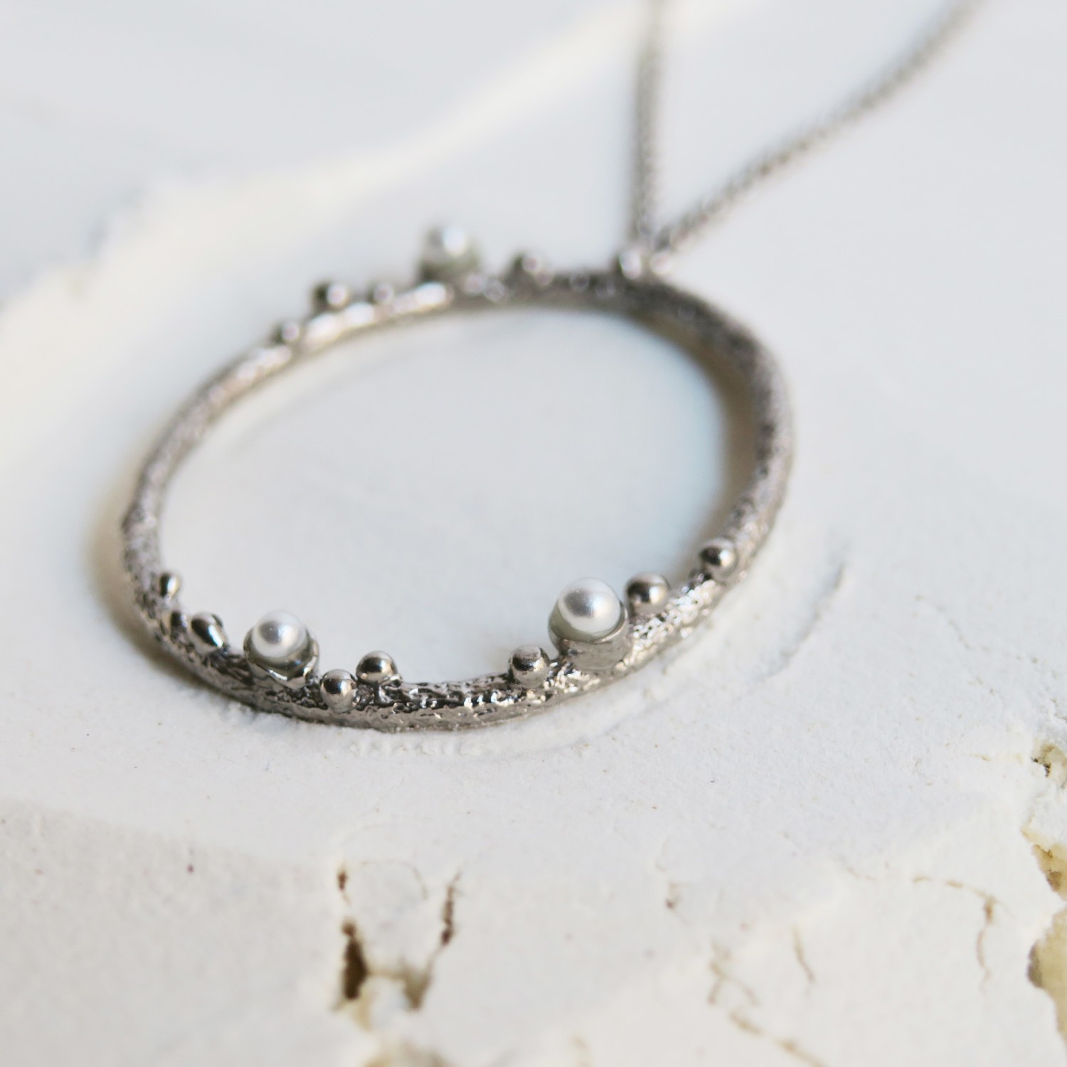 COLLIER CIRCULAIRE EN ARGENT GUSPIRA