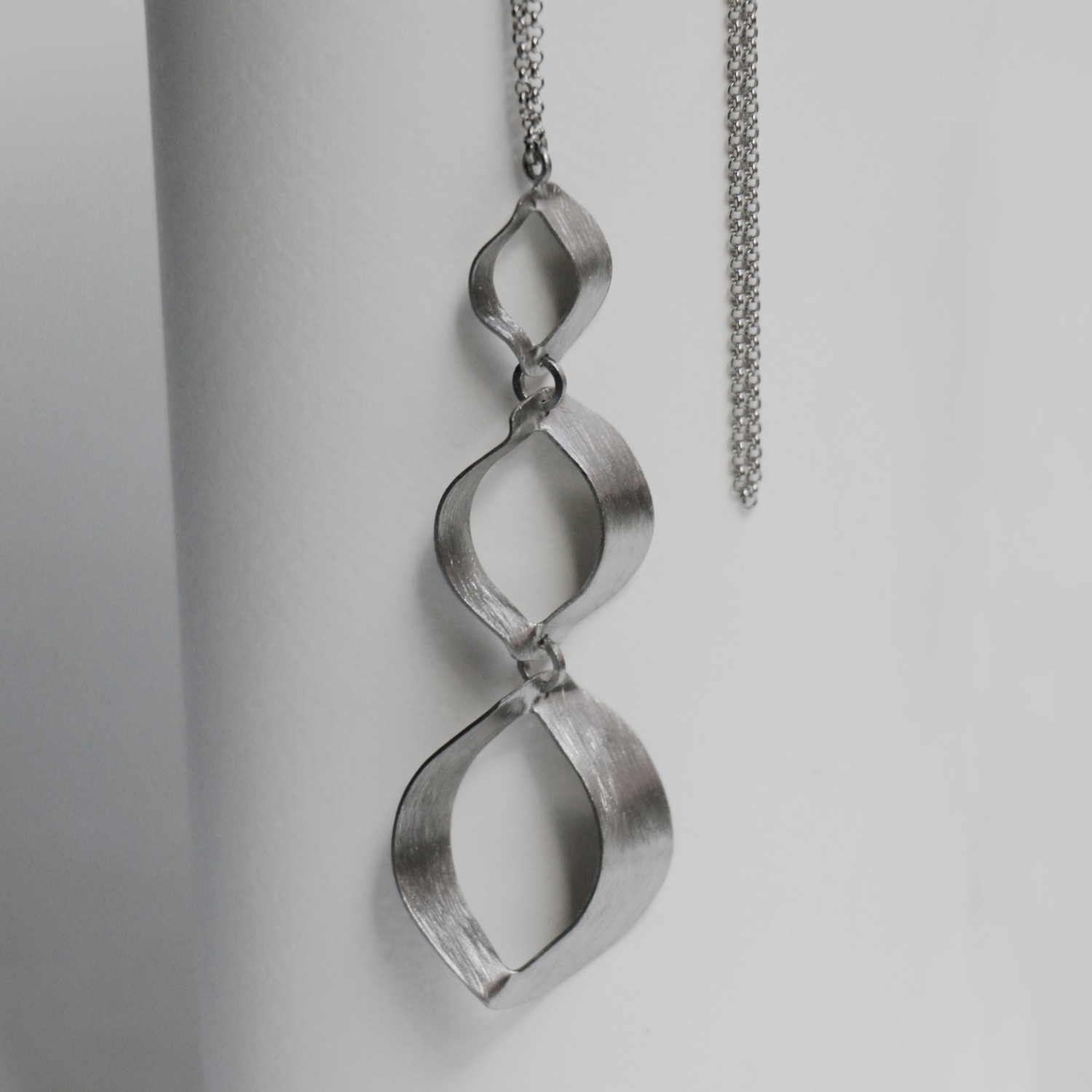 COLLAR COLGANTE DE PLATA TRIPLE XALUC 2