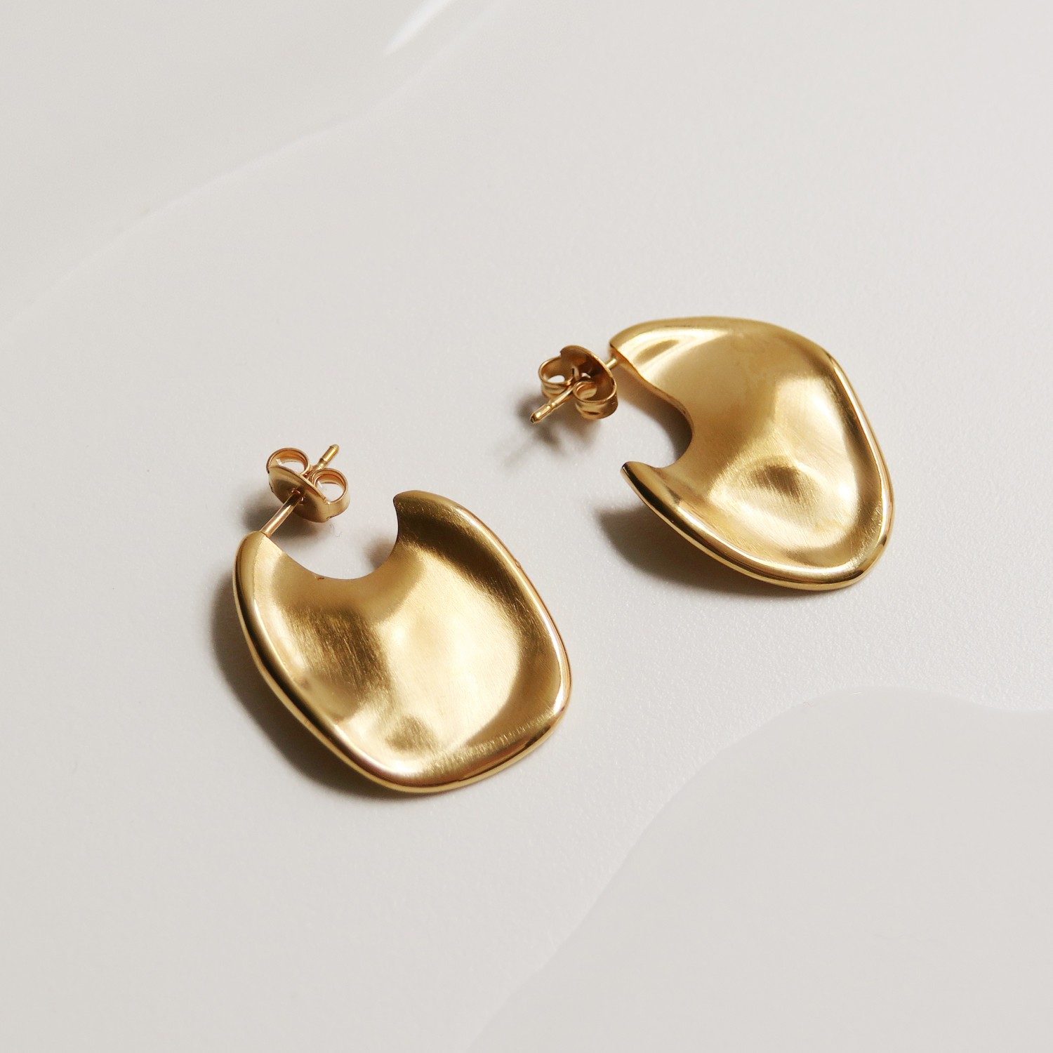 PENDIENTES DORADOS CALA 4