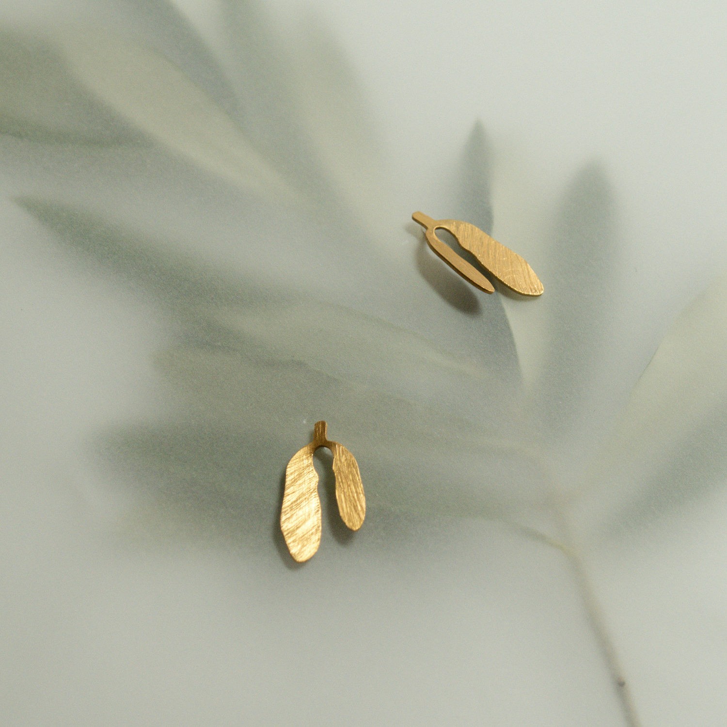 PENDIENTES DORADOS PEQUEÑOS SILVELA 2