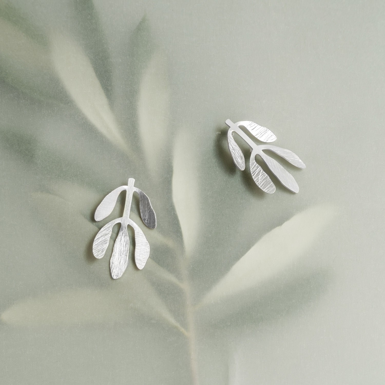 PENDIENTES PLATEADOS SILVELA 2