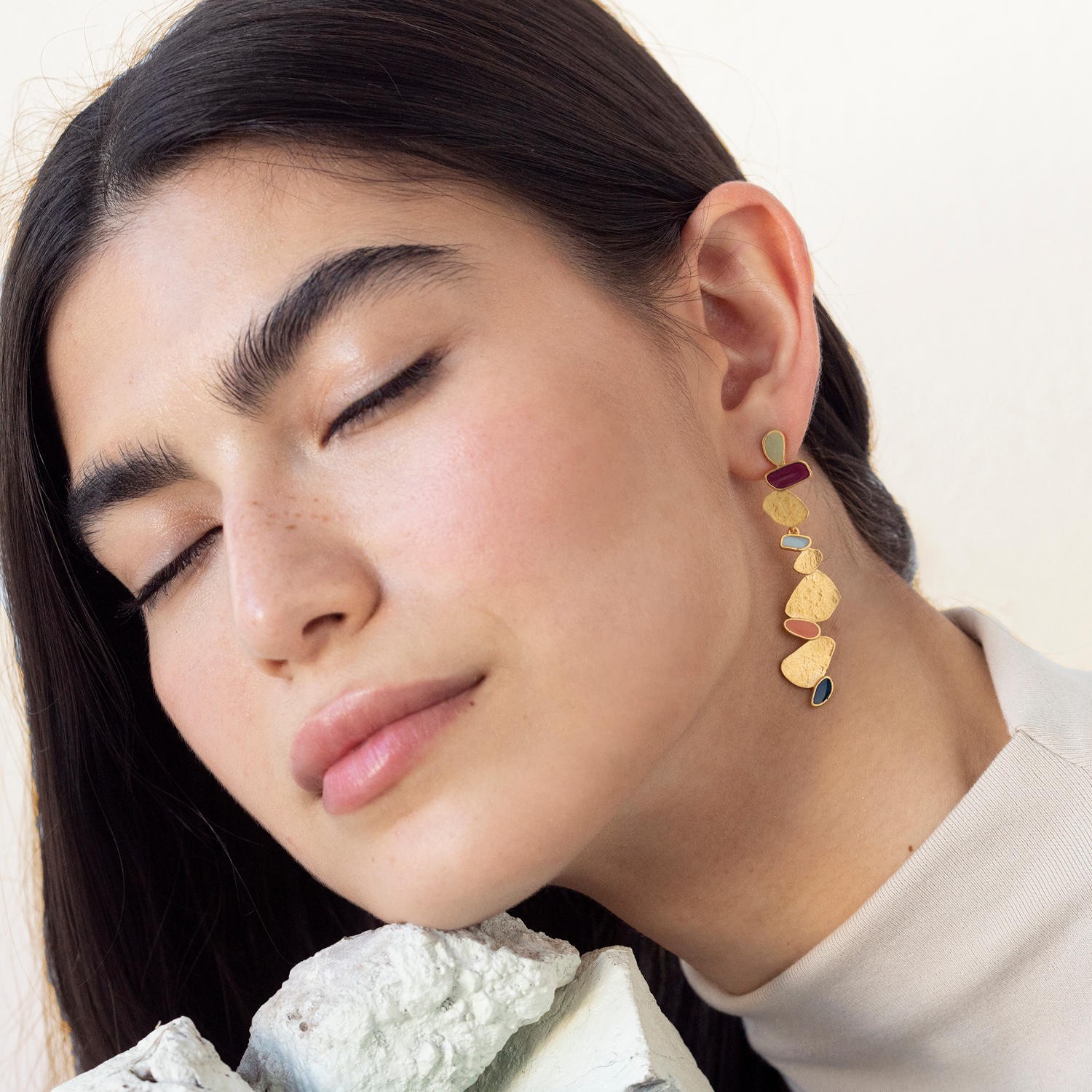 PENDIENTES LARGOS DORADOS THALUS 2