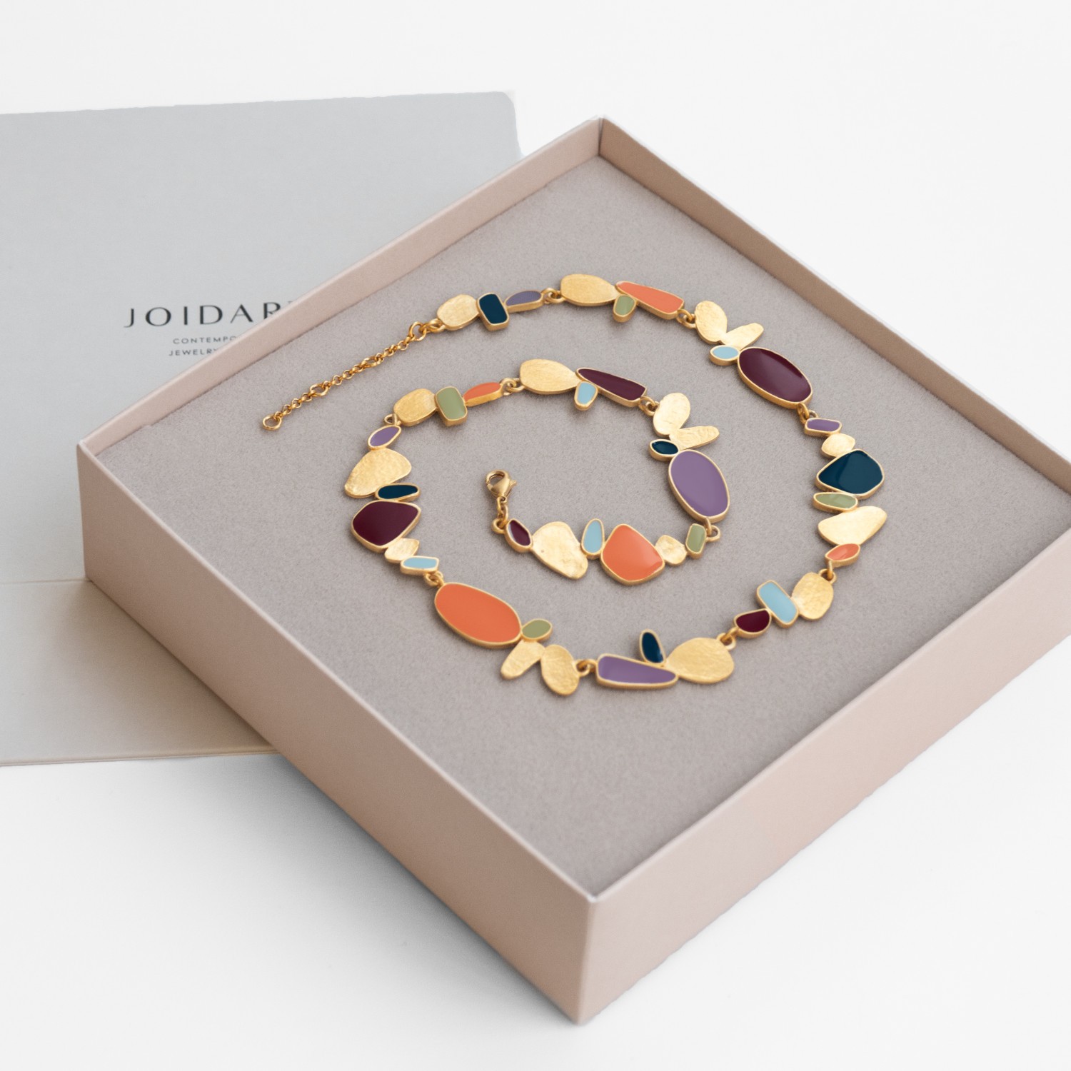 COLLAR DORADO THALUS 3