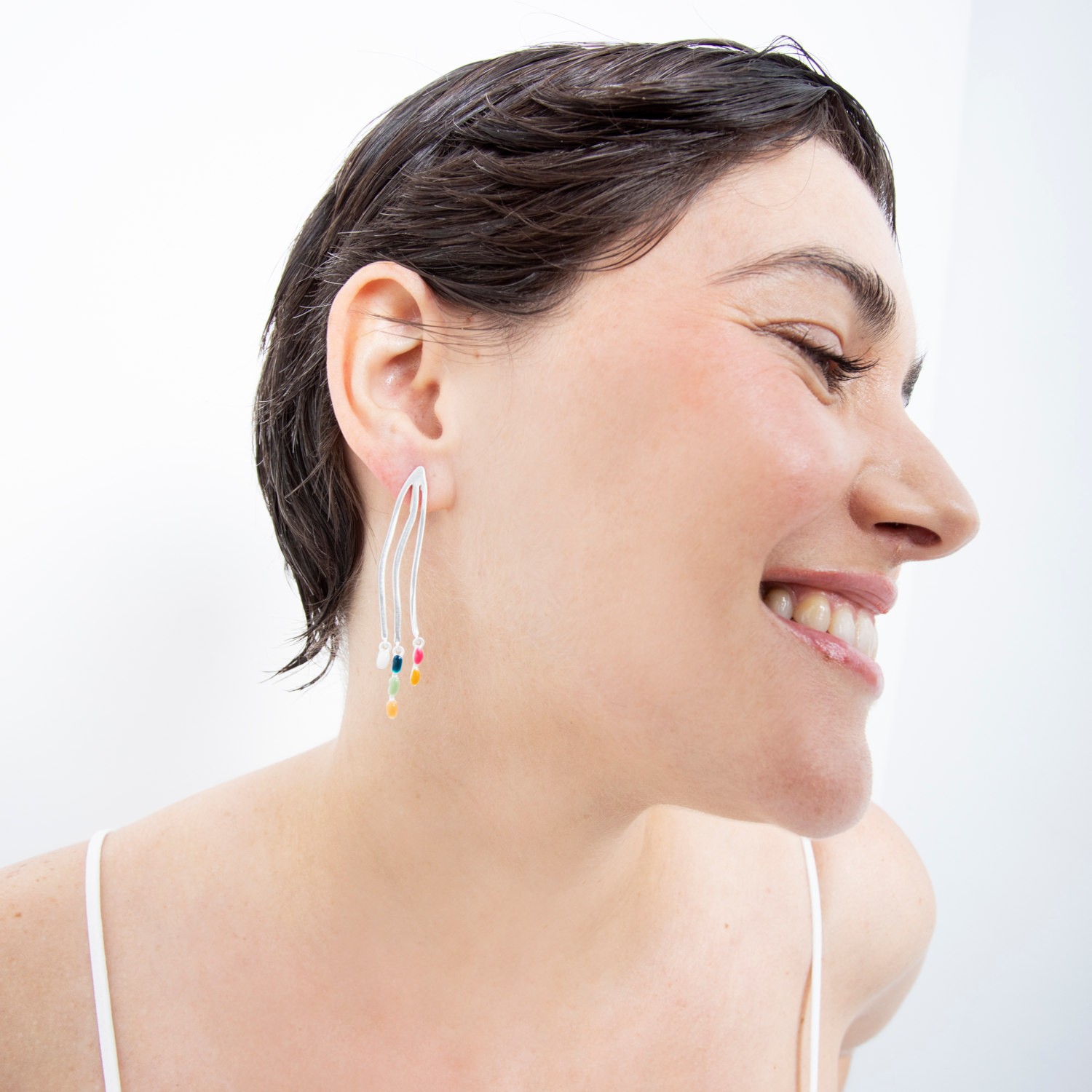 PENDIENTES LARGOS PLATEADOS DELIRI 2