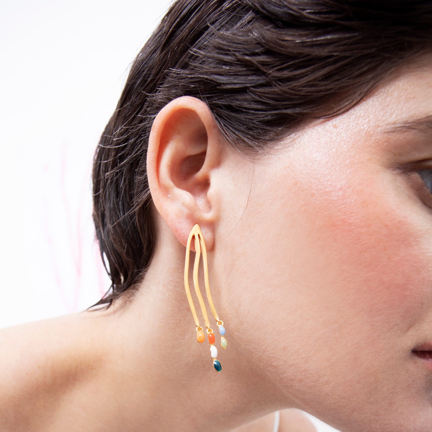 PENDIENTES LARGOS DORADOS DELIRI 1