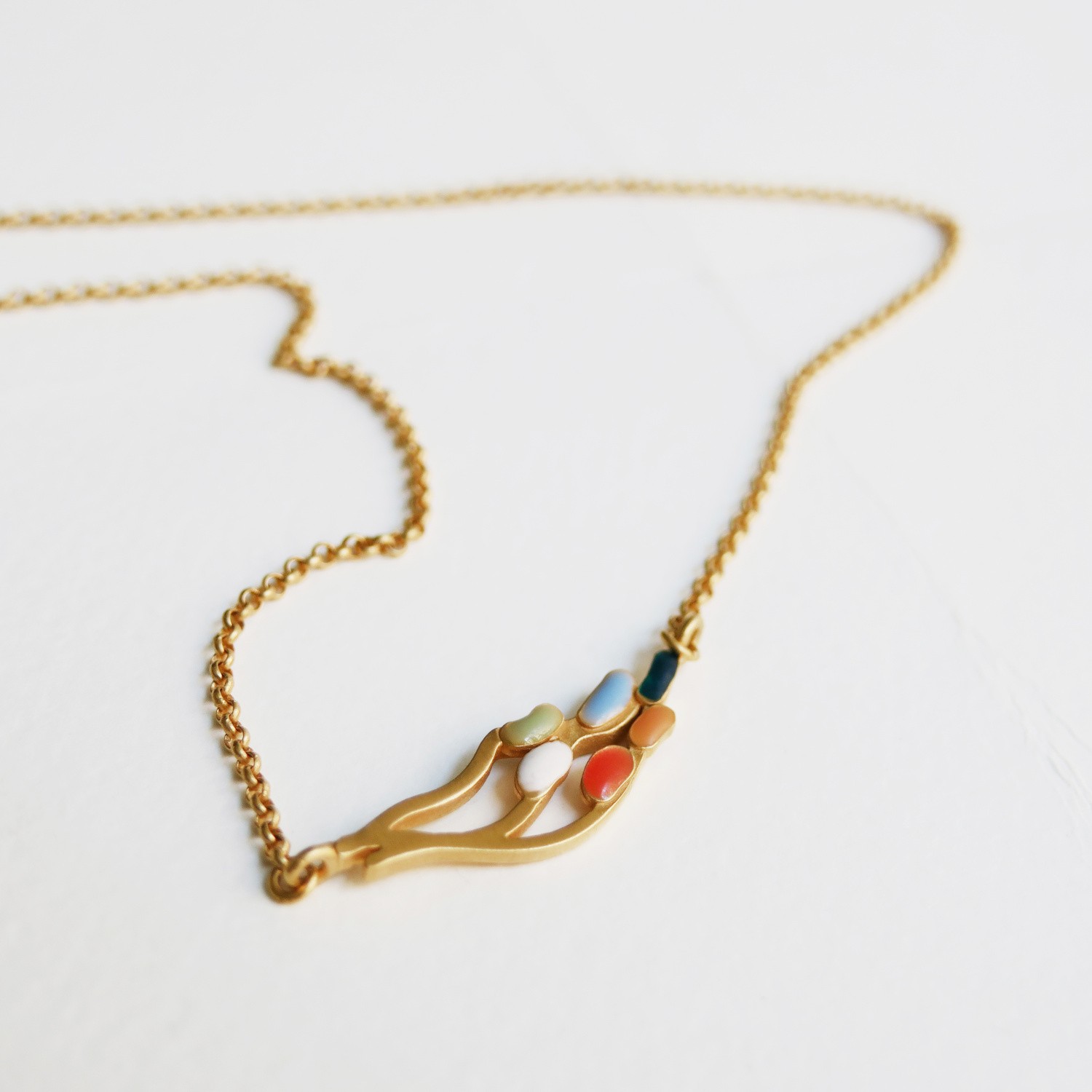 COLLAR PEQUEÑO DORADO DELIRI 3