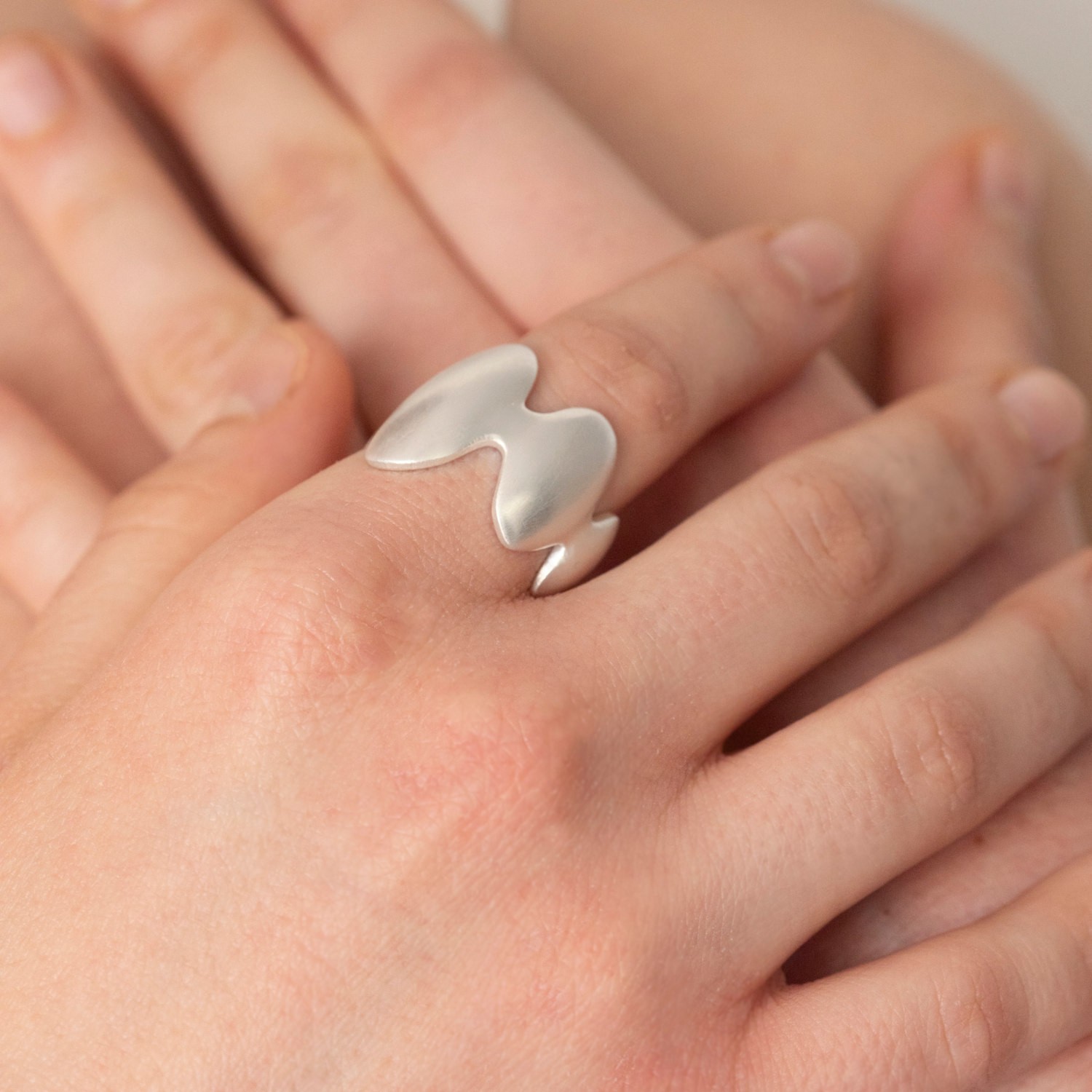 SILVER-PLATED RING SINUARA 1