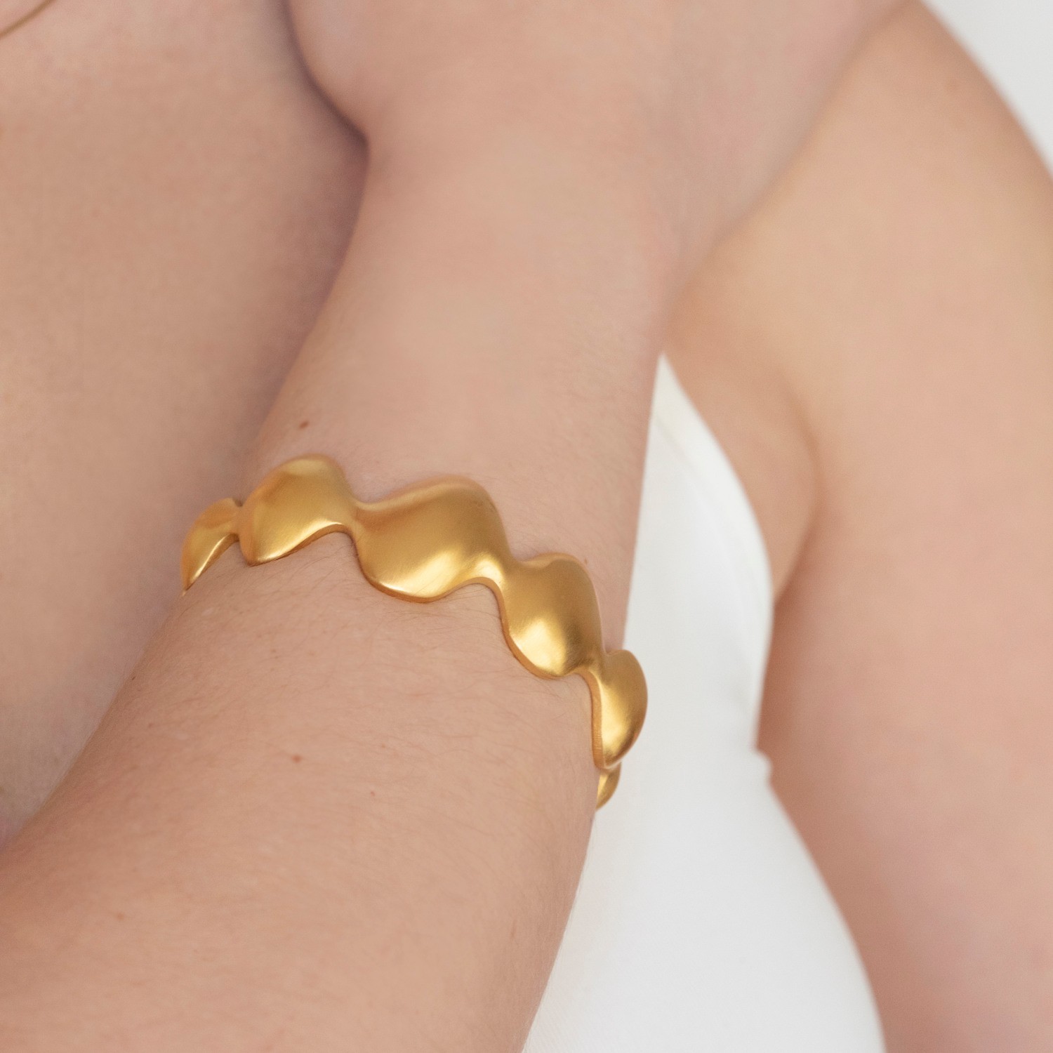 PULSERA DORADA SINUARA 2