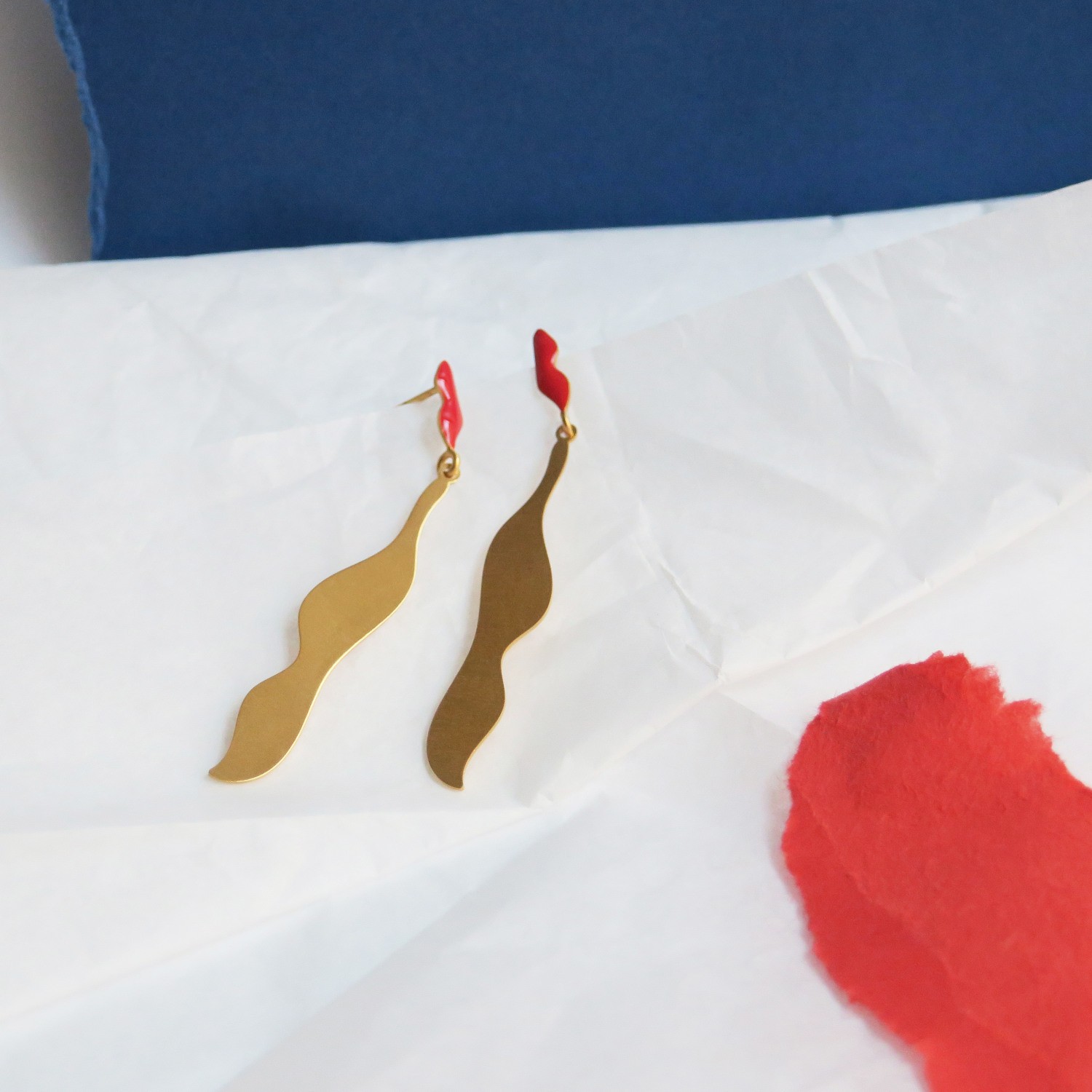 PENDIENTES DORADOS MIRÓ JEWELRY ROJO